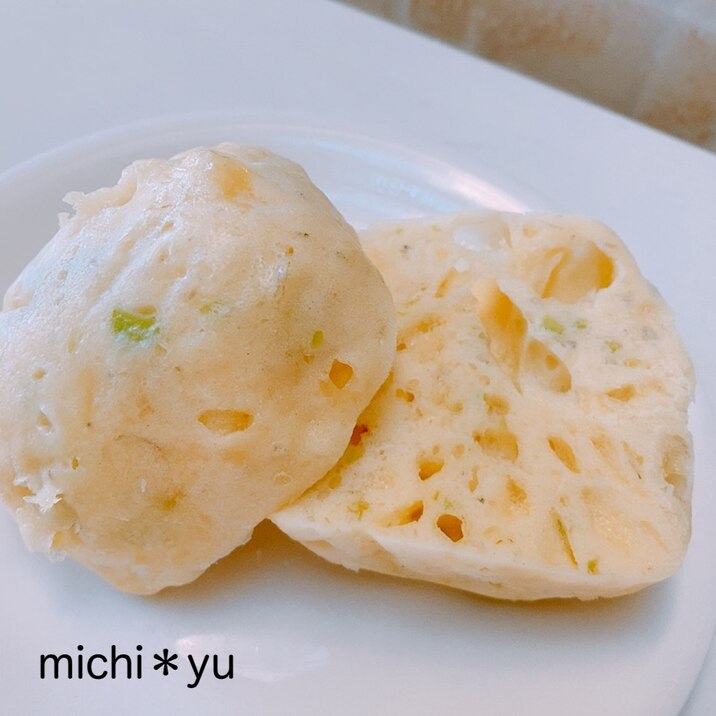 レンジで簡単 枝豆チーズとしらすの蒸しパン